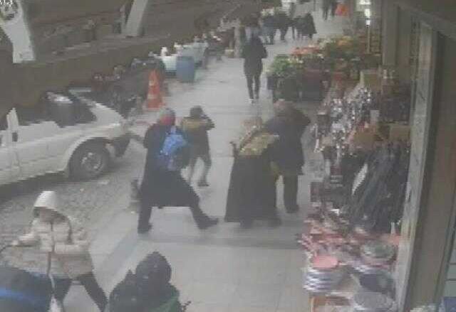 Bağcılar'da tekstil atölyesinde patlama! Yaralılar var