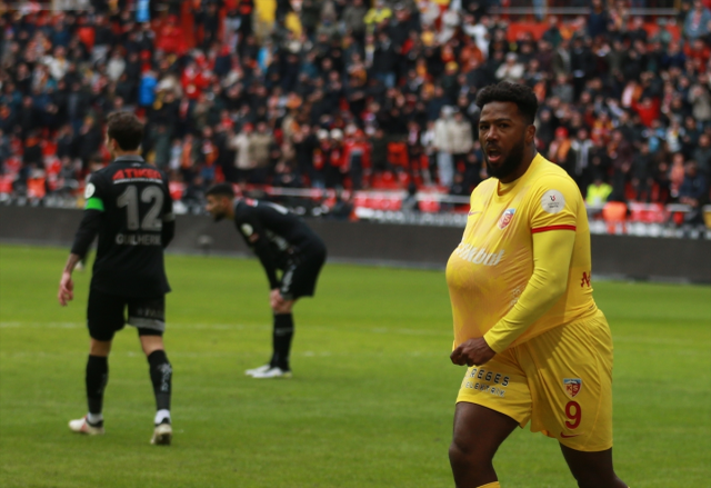 Kayserispor, Konyaspor'u 3-2 mağlup etti