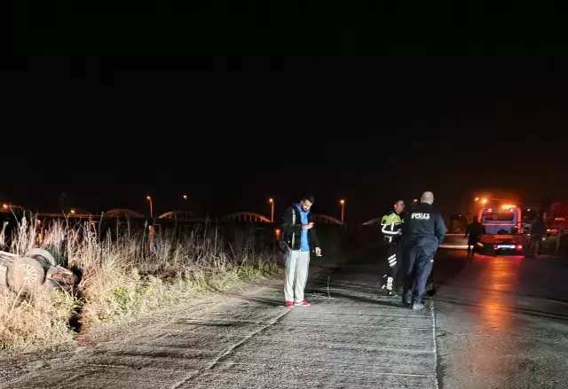 Görüştüğü kadının eşi tarafından kovalanırken kaza yaptı