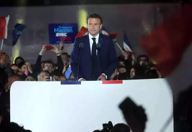 Macron'dan zafer konuşması: Birçok yurttaşım beni desteklemek için değil, aşırı sağı engellemek için bana oy verdi