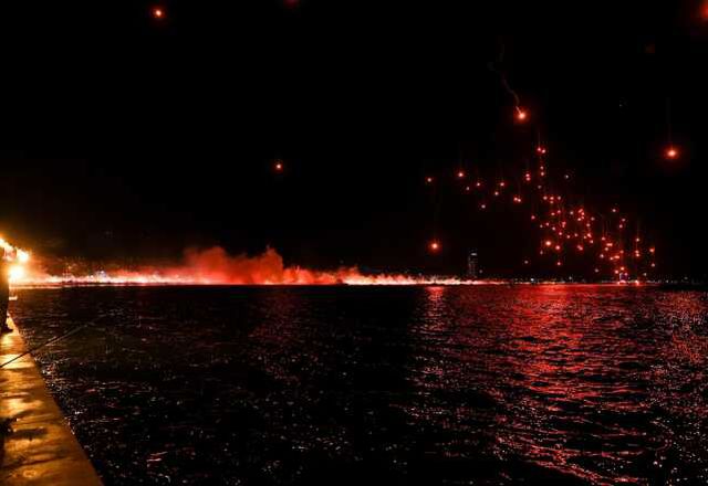 Gece gündüze döndü! Göztepe'nin 98. yıl dönümü İzmir'de coşkuyla kutlandı