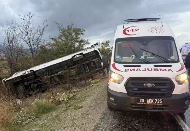Tur otobüsü şarampole yuvarlandı! Bilanço ağır