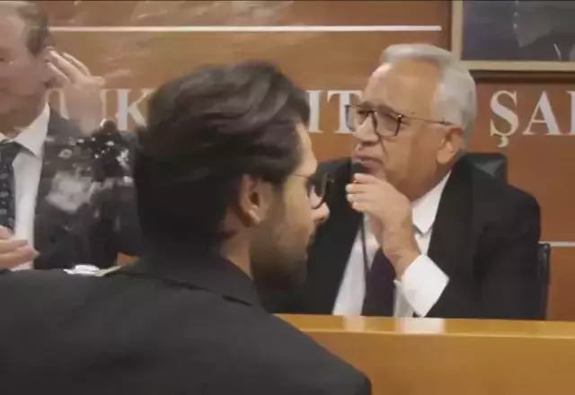 İsmi yine yanlış yazıldı, gerginlik çıktı! Bayrampaşa Belediyesi'nde başkanvekili seçimi tekrarlanıyor
