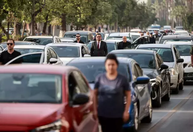 Saat 9'u 5 geçe Türkiye'de hayat durdu