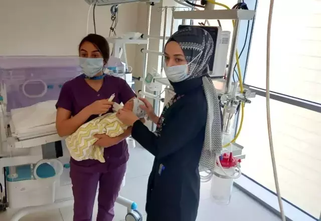 Konya haberi! Konya'da yeni doğmuş bebeği arabanın bagajının üstüne bırakıp terk ettiler