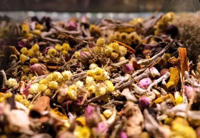 Talep arttı, geçen yıl kilosu 150 liradan satılan kış çayının fiyatı katlandı