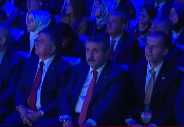 Togg'un açılışına iki muhalif parti lideri katıldı, Cumhurbaşkanı Erdoğan kürsüden teşekkür etti