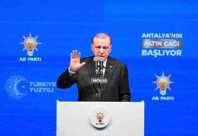 Erdoğan: Bay Kemal'i sırtından hançerlediler, Özgür Efendi'nin de dikkat etmesi lazım