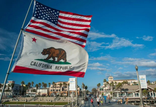 Trump'ın Grönland İsteğine Karşı 'California'yı Danimarka'ya Bağlama' Kampanyası