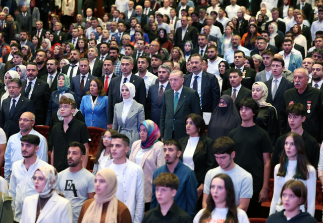 Cumhurbaşkanı Erdoğan'dan Netanyahu'yu hop oturtup hop kaldırtacak sözler