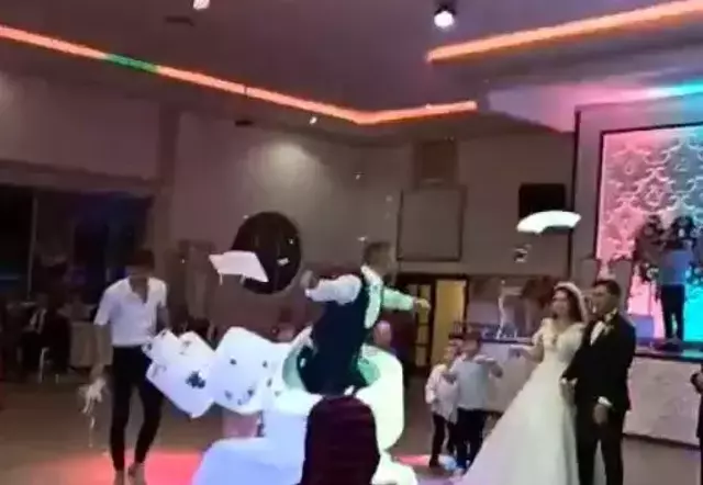 Böyle şaka olmaz! En mutlu günlerini yaşayan çiftin aklı gitti