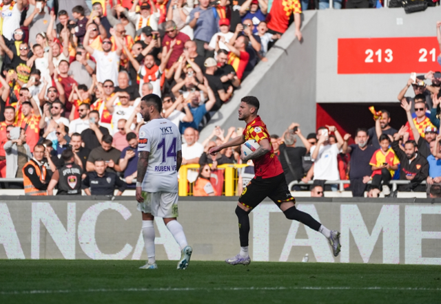 Ege ekibinde büyük çöküş! Göztepe ile Eyüpspor 1-1 berabere kaldı