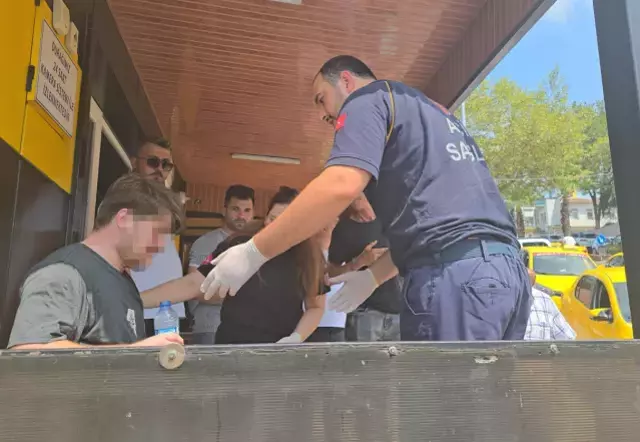 Avukatı önce meslektaşı sonra da müvekkilleri darbetti