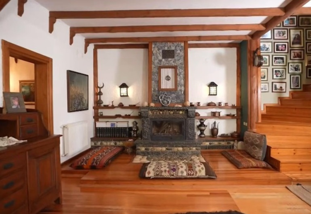 25 yıldır aynı evde yaşıyor: Gafur Uzuner'in orman içindeki cenneti