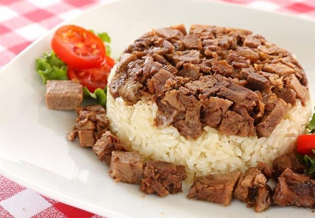 Rüyada pirinç pilavı görmek ne anlama gelir? Rüyada etli pirinç pilavı görmek ne demek? Rüyada pişmiş tavuk ve pirinç pilavı görmek nedir?