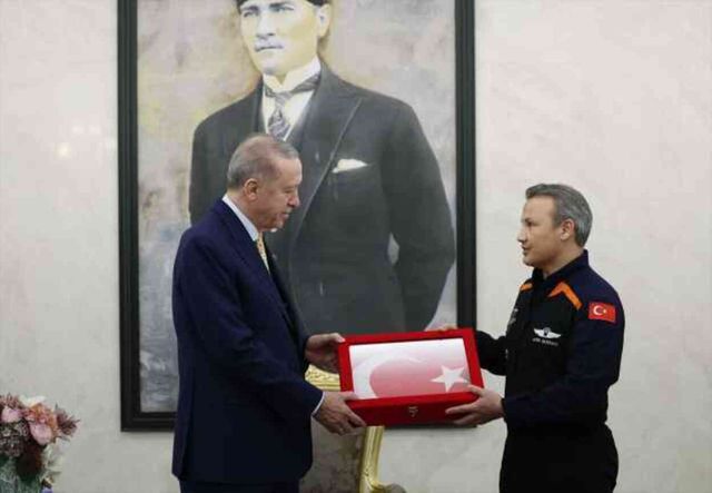 Alper Gezeravcı YUA Yönetim Kurulu'na mı atandı? Resmi Gazete'de yayınlanan karar ne?