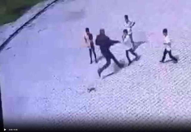 23 Nisan kutlamalarında tepki çeken anlar: Belediye personeli, 3'ncü sınıf öğrencisini tekmeledi