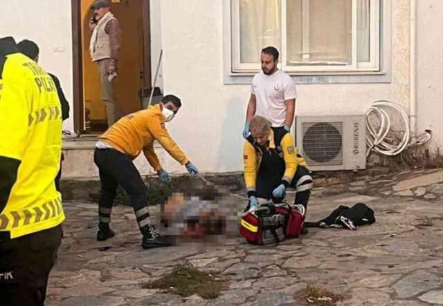 17 yaşındaki genç, annesini boğazını keserek katletmişti! Kavganın nedeni D vitamini tahliliymiş