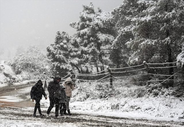 İstanbul'un Yüksek Kesimlerinde Kar Yağışı Başladı