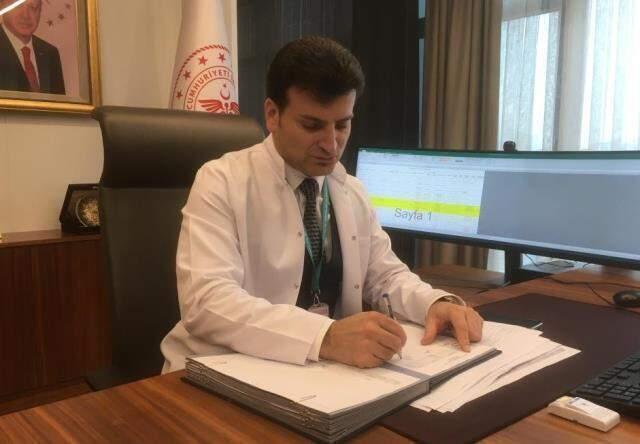 'Son aylarda bir ilk yaşadık' diyen Bilim Kurulu Üyesinden korkutan sözler: Kapanma istemiyorsak sabretmeliyiz