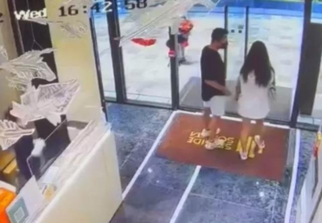 Girdiği otelden bir daha çıkamadı! Genç eğitmen küvette korkunç bir halde bulundu