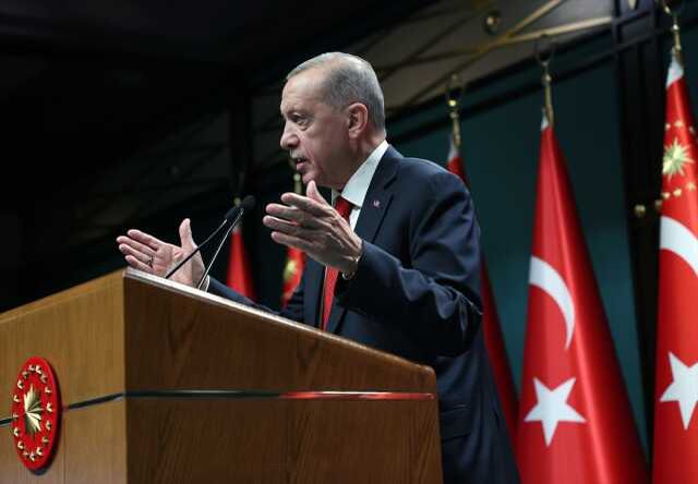 Son Dakika: Kabine sonrası kameralar karşısına geçti! Cumhurbaşkanı Erdoğan, ekonomi ve dış politikaya dair önemli mesajlar