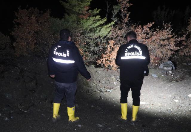 Boşandığı eski eşini boğarak öldürüp, cesedini ormanda gömdü