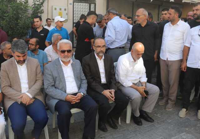 HÜDA PAR Genel Başkanı Yapıcıoğlu, saldırının olduğu il başkanlığına giderek meydan okudu
