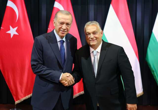 Cumhurbaşkanı Erdoğan, Budapeşte'de Macaristan Başbakanı Orban ile görüştü