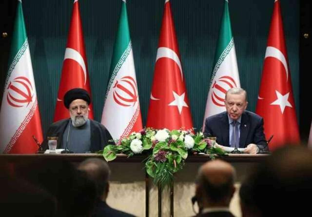 Cumhurbaşkanı Erdoğan: İran ile ilişkilerimizin geliştirilmesine yönelik olarak 10 yeni anlaşmaya imza attık