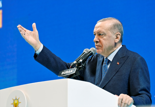 Erdoğan'dan asgari ücret mesajı: Çatlasanız da patlasanız da adımlarımızı hesaplayarak atacağız