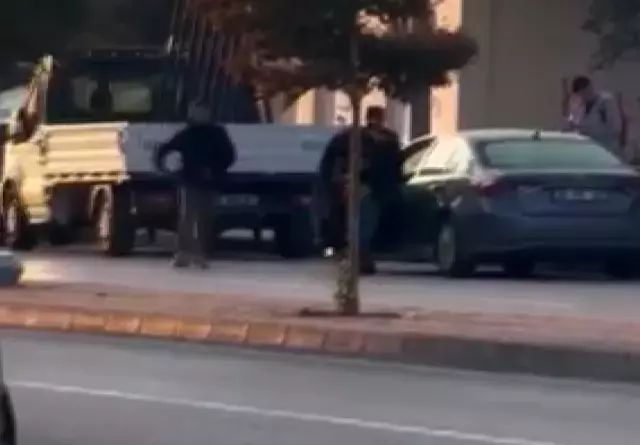 Okul müdürünü üç çocuğunun gözü önünde vurdu! Bir de o anları kayda aldırdı