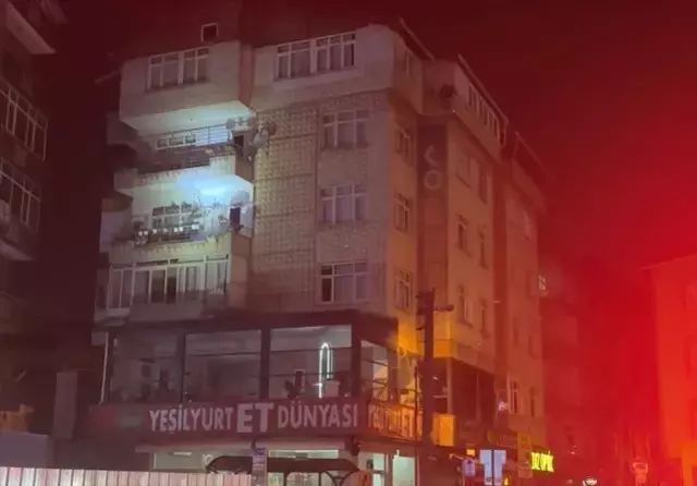 Gebze'de çöken binanın çevresindeki 16 bina boşaltıldı! Kolonlar çatladı