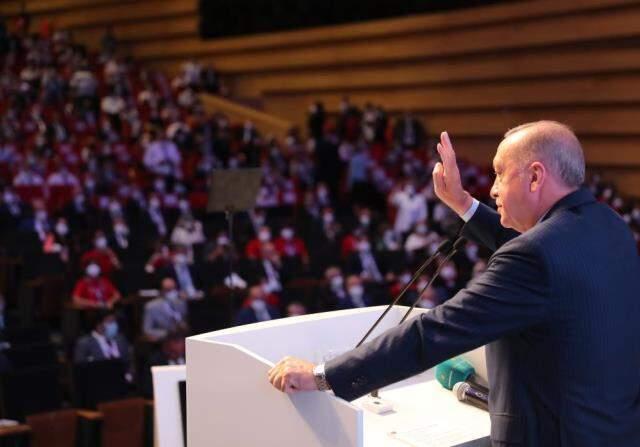 Cumhurbaşkanı Erdoğan: Siyasi parti ayrımı gözetmeden tüm belediyelerimize teşekkür ediyorum