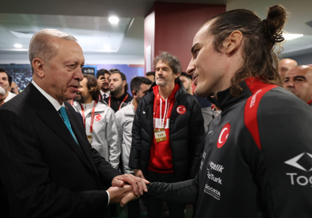 Yüzler gülüyor! Maç sonuna damga vuran anlar