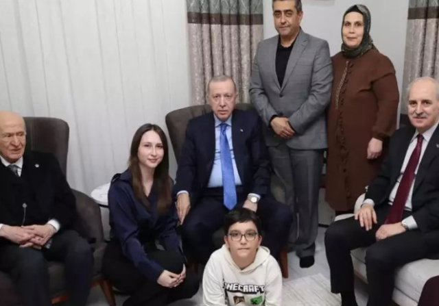 Cumhurbaşkanı Erdoğan ve Devlet Bahçeli'den depremzede aileye sürpriz ziyaret