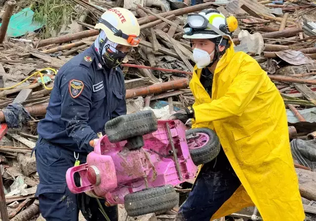 Kolombiya'da şiddetli yağışlar faciaya yol açtı! Toprak kaymasında 14 ölü, 35 yaralı