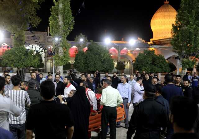 İran'ın Şiraz kentinde Şah Çerağ Türbesi'ne silahlı saldırı: 4 ölü, 8 yaralı