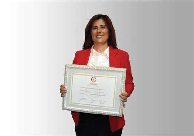 ÖZLEM ÇERÇİOĞLU KİMDİR, kaç yaşında, nereli, ne iş yapar, evli mi, kaç çocuğu var?