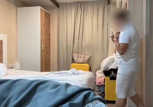 İngiliz Çiftin Tatilinde Hırsızlık Şoku: Temizlik Görevlisi Gizli Kamera ile Yakalandı