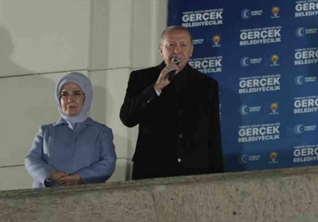 Cumhurbaşkanı Erdoğan'dan seçim sonrası balkon konuşması: Türk milleti mesajını vermiştir