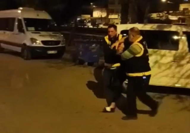 Telefonda 'Psikolojim bozuk' dedikten sonra annesine ait aracı ateşe verdi