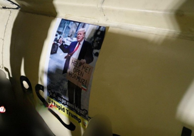 İran'ın füzenin üstüne koyduğu fotoğraf Trump'ı sinirlendirecek