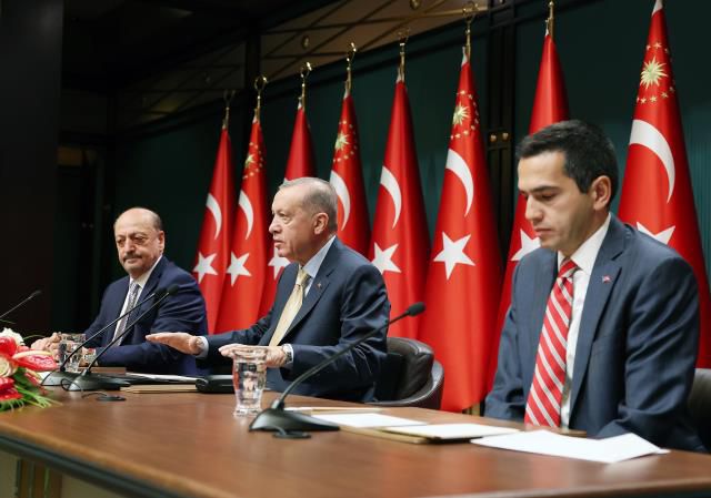 Son Dakika! 2023 yılı asgari ücreti 8 bin 506 TL oldu