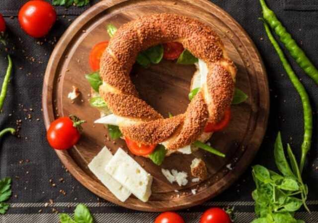 Simit nasıl yapılır? En güzel simit tarifi nedir? Susamlı simit, sokak simidi, ev yapımı simit tarifi!