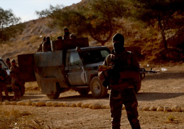 Suriye Milli Ordusu, teröristlerin elindeki Kobani'ye harekat hazırlığında