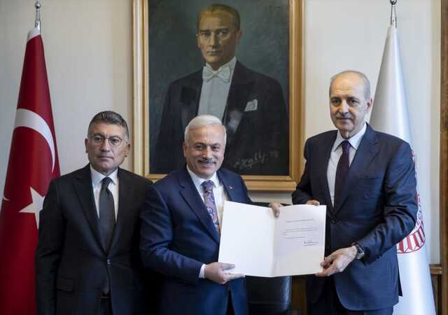 Numan Kurtulmuş TBMM Başkanlığı için adaylık başvurusunu yaptı