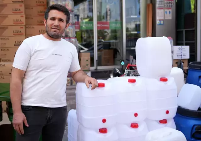 4 ilçedeki su kesintisi öncesi bidon satışları ikiye katlandı