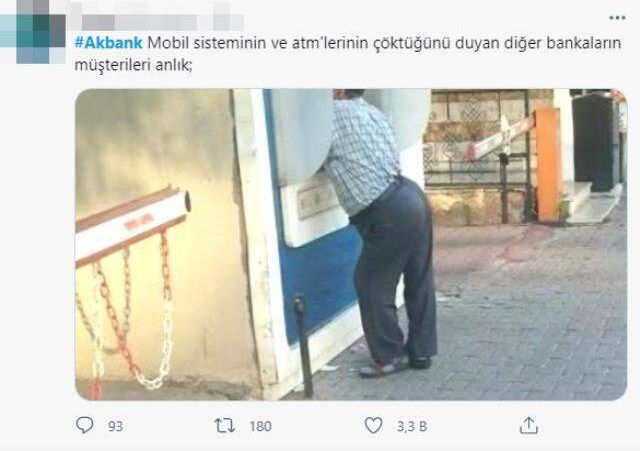 Sistemi çöken Akbank'taki sorun, 24 saat geçti çözülemedi! Binlerce müşteri mağdur durumda