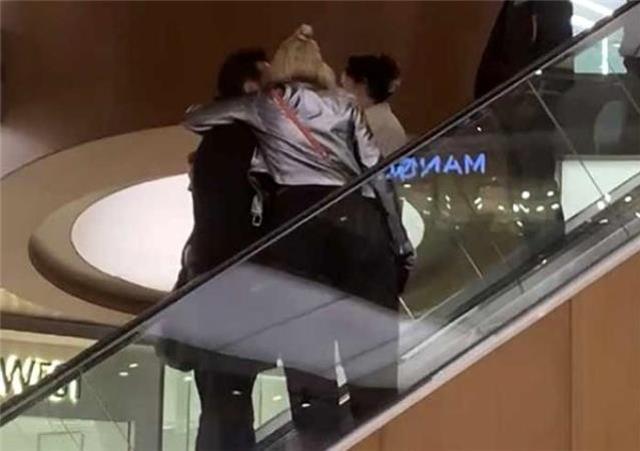 Hakan Peker'in yeni sevgilisi Hande Ertekin kimdir? Hande Ertekin kaç yaşında, Instagram sayfası ne?